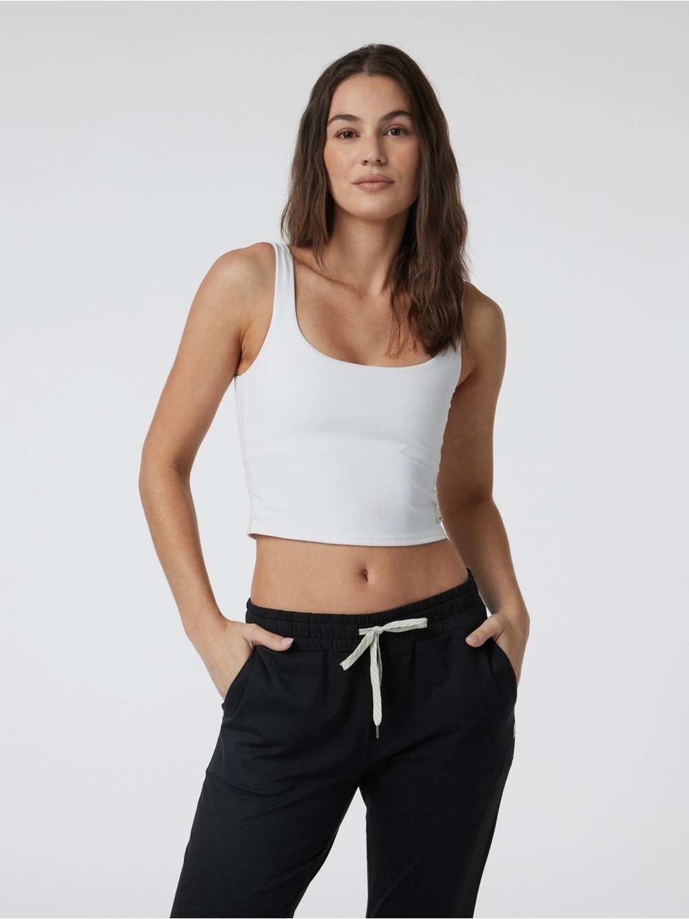 Vuori| ‘Daily Crop’ Tank Top (White)